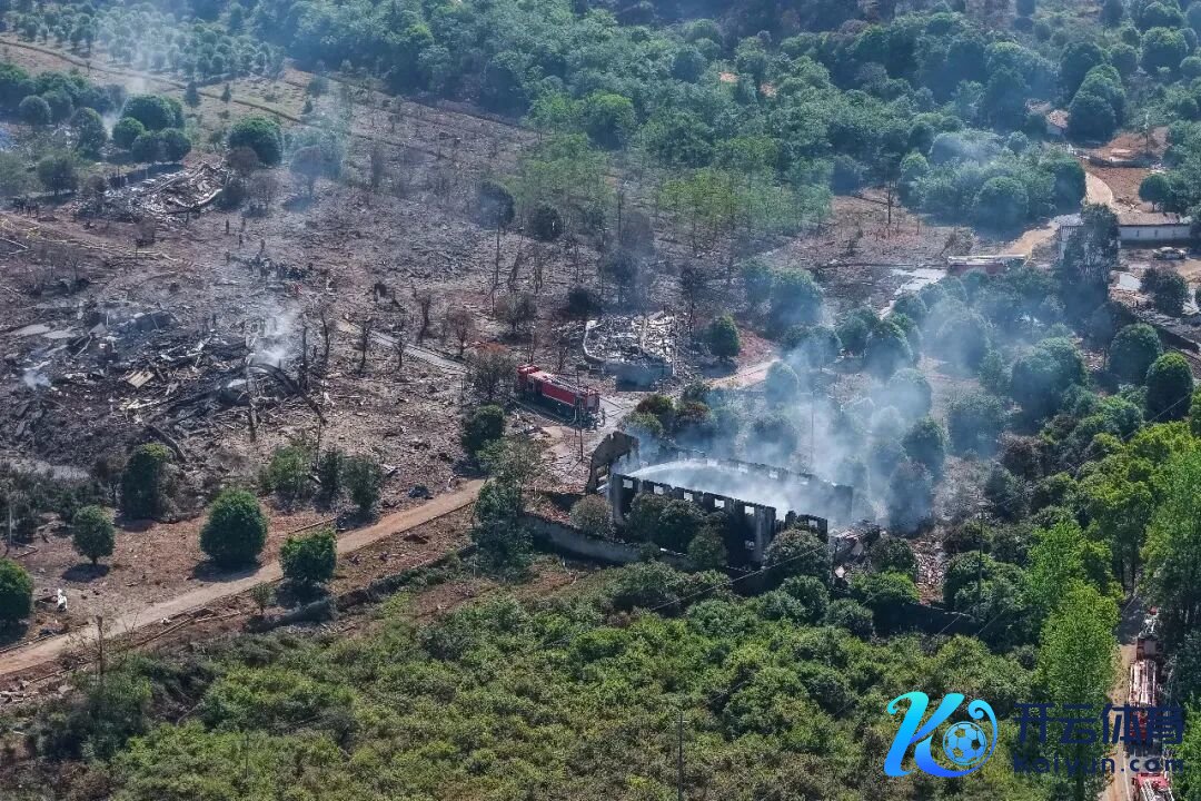 爆炸事故现场（图源：新华社记者 陈想汗）